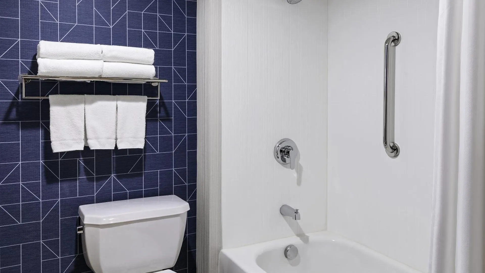 Spark By Hilton Denver International Airport Hotel
