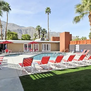 **** Hotel Bearfoot - Clothing Optional For Gay Men United States